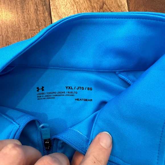 Under Armour teal blue long sleeve half collar tee.  Youth xl mint condition - Picture 2 of 3